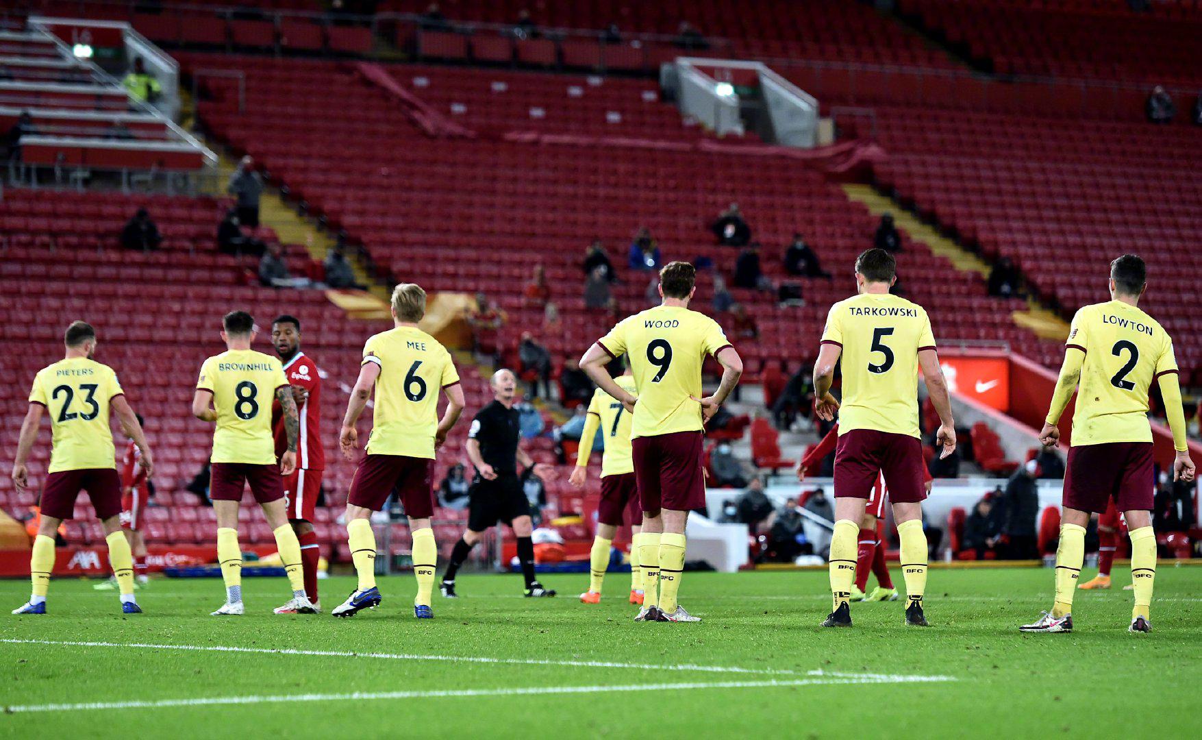 在转会的背 在转会的背